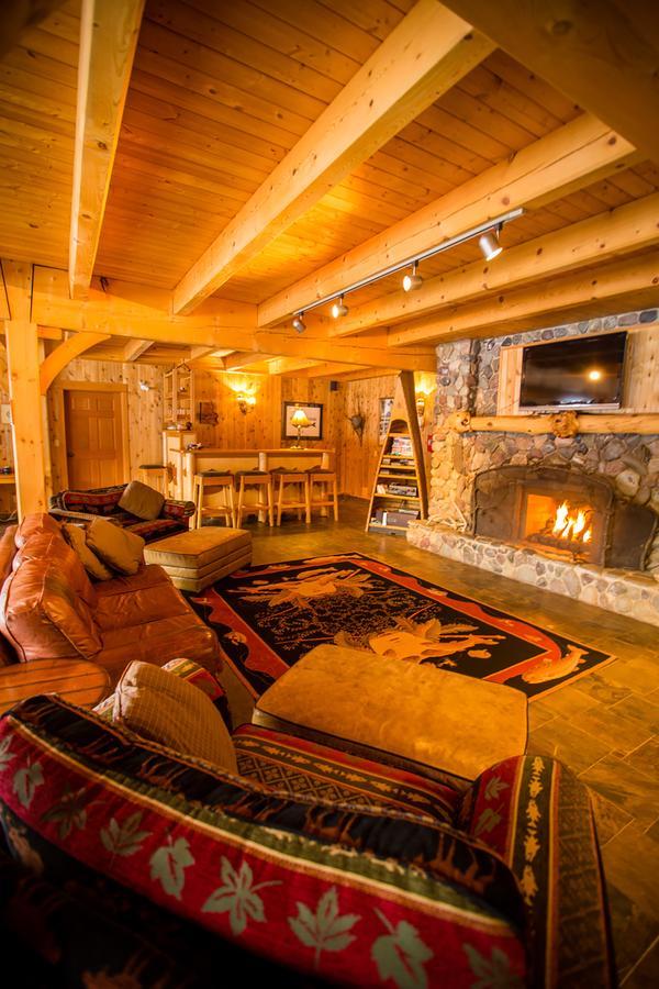 Bear Claw Lodge Kispiox Eksteriør bilde