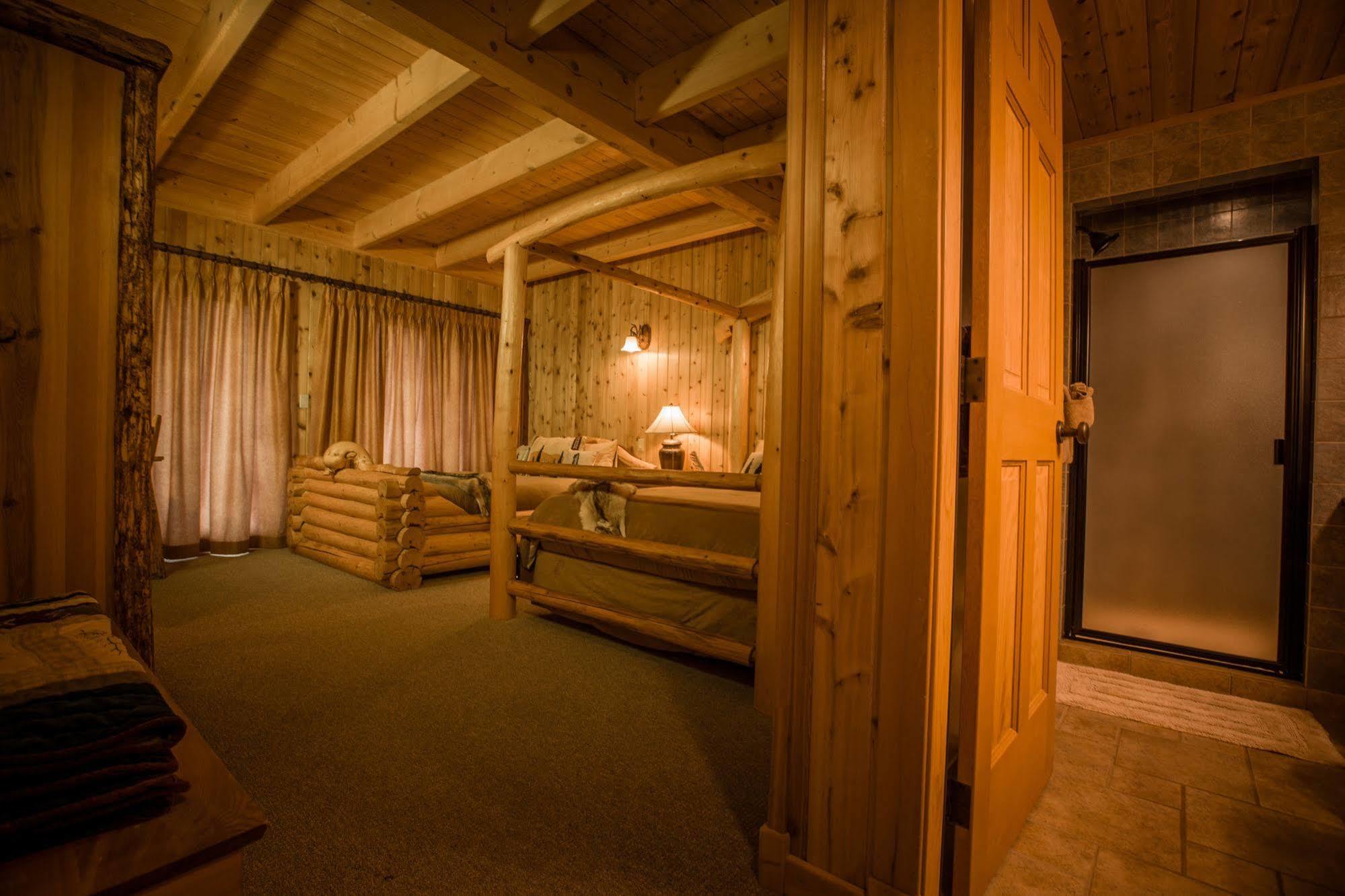 Bear Claw Lodge Kispiox Eksteriør bilde